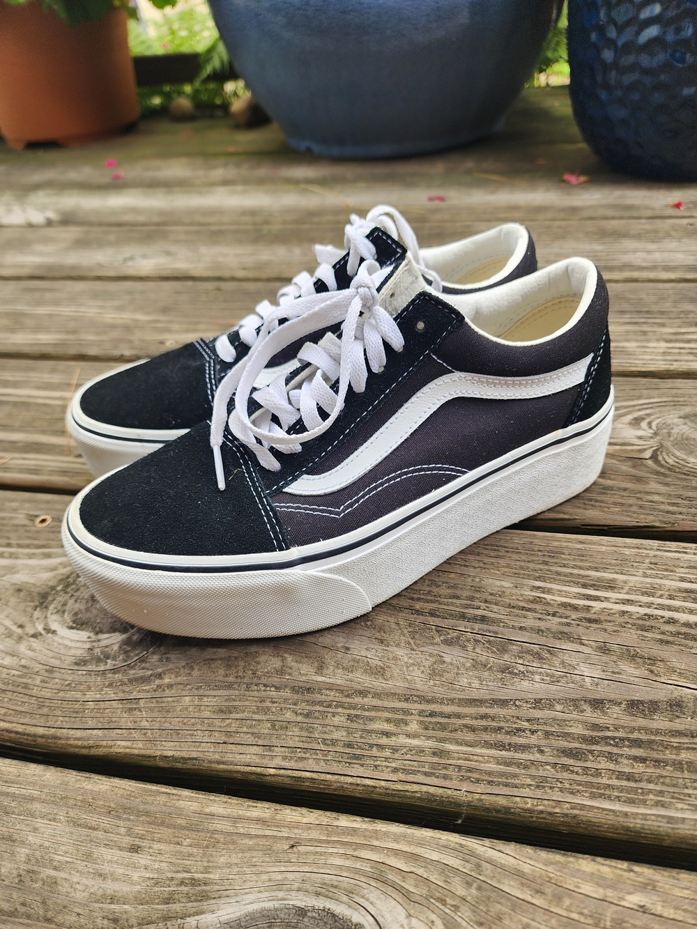 Vans Black and White Old Skool Sneaker Size 8.5 - Picture 2 of 15